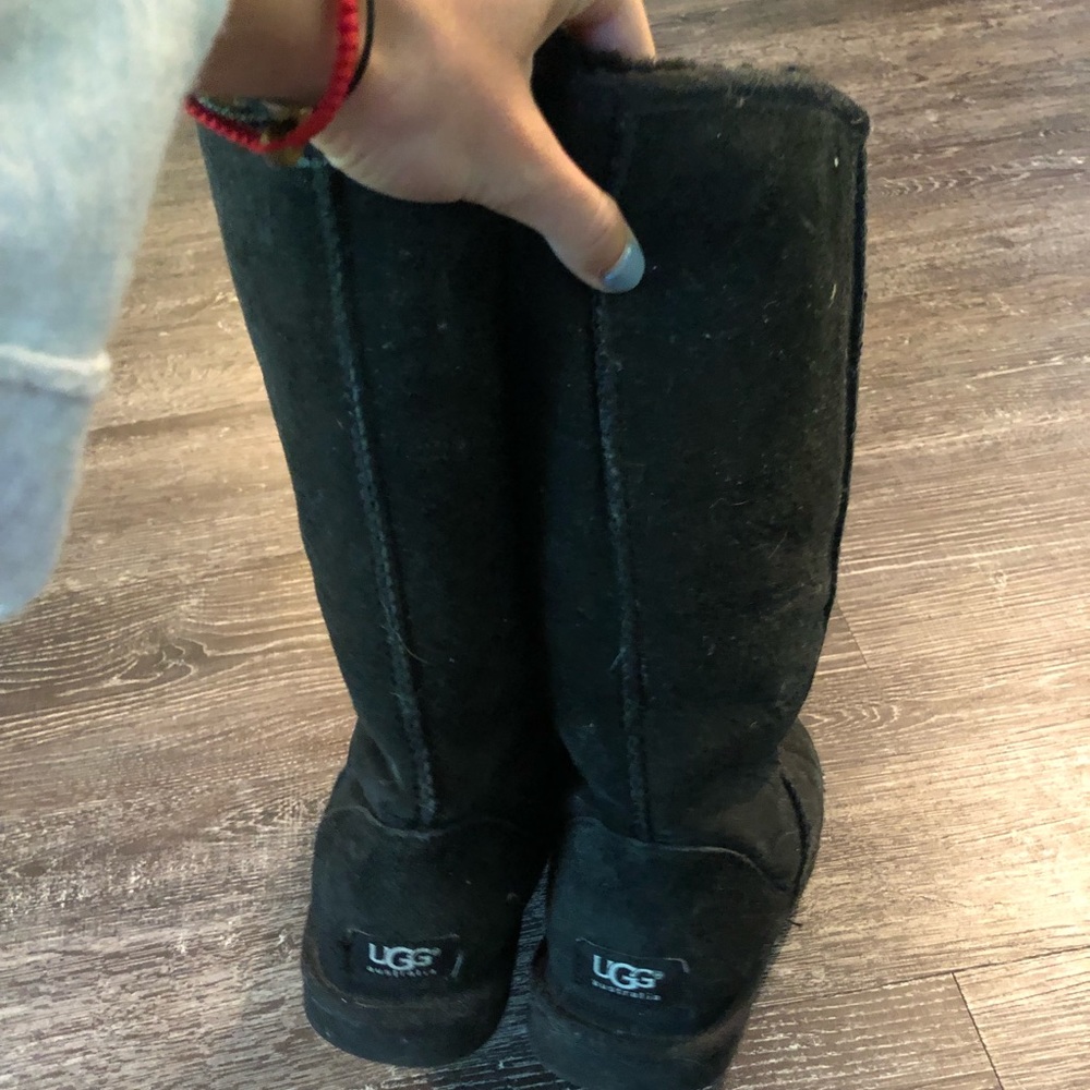 Black uggs